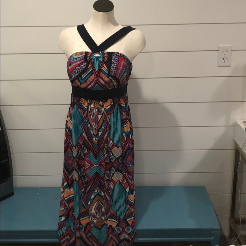 Emma & Michele vneck navy multicolored maxi dress